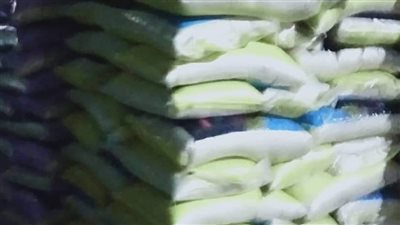 ضبط 2 طن علف دواجن وأكثر من 500 كجم أرز حر مجهولي المصدر بالمنوفية