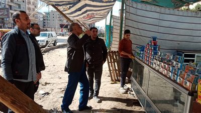 رئيس مركز ومدينة نبروه يتابع أعمال الانتهاء من معرض أهلا رمضان 