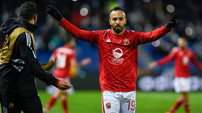 أفشة يعتذر للاعبي الأهلي وكولر لهذا السبب