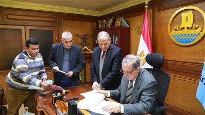 محافظ كفر الشيخ يعتمد نتيجة الإعدادية للفصل الدراسي الأول بنسبة نجاح 87.41%