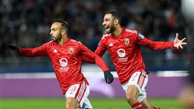 احتفالات وسعادة كبيرة بين لاعبي الأهلي عقب الفوز على سياتل الأمريكي 