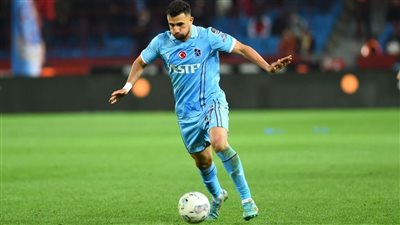 عاجل.. الأهلي يفاوض تريزيجيه نجم طرابزون التركي.. واللاعب يرد على النادي