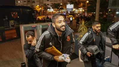 بعثة الأهلي تصل مدينة الرباط استعدادا لمواجهة ريال مدريد في مونديال الأندية