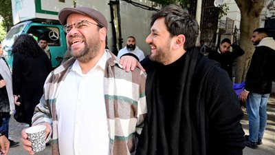 مصطفى خاطر يشارك جمهوره كواليس اليوم الأول من 