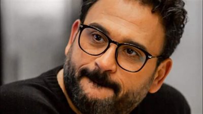 حقيقة مشاركة أكرم حسني في فيلم 