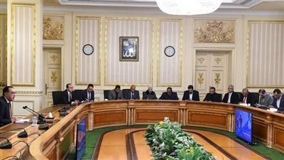 أبرزها بنك القاهرة..تعرف علي أسماء الشركات التي طرحت أسهم بها بالبورصة أو لمستثمر استراتيجي