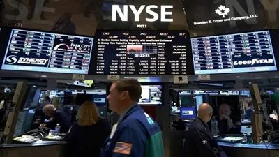 عقب صدور بيانات البطالة..وول ستريت ترتفع وسط تفاؤل بفضل نتائج الشركات