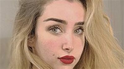 شاهد.. هنا الزاهد فى أحدث ظهور لها بإطلالة ناعمة (دون مكياج)