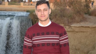 مصطفى فكيه يكتب:أزمة منتصف 