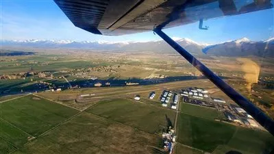 أمريكا تعيد فتح المجال الجوي فوق مونتانا