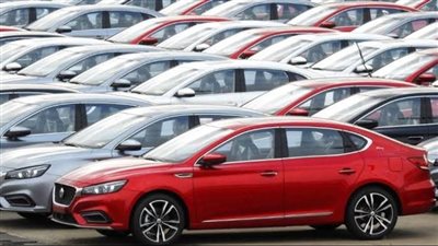 متى تنخفض أسعار السيارات؟.. رئيس الشعبة يجيب