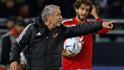 عاجل.. نجم الأهلي يطلب الاجتماع مع كولر