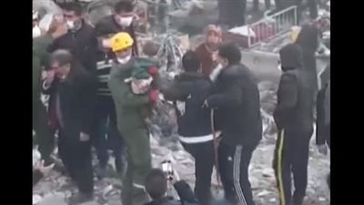 بعد 158 ساعة.. إنقاذ طفل من تحت الأنقاض في قهرمان مرعش