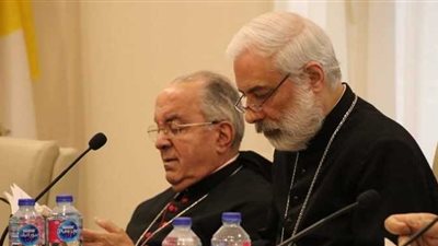  الأب يوسف يقدم تقرير المسيرة السينودسية بالكنيسة الكاثوليكية بمصر إلى الجمعية السينودسيّة القاريّة