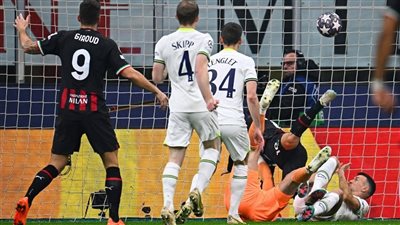 فرص توتنهام في التأهل لدور ربع نهائي دوري أبطال أوروبا بعد الخسارة أمام ميلان 