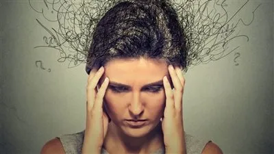 هل تسبب الأدوية المنومة والمهدئات الخرف؟.. استشاري مخ وأعصاب يُجيب (فيديو)