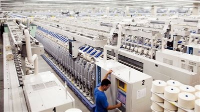 وزير قطاع الأعمال: تطوير شامل لقطاع الغزل والنسيج لتحفيز الإنتاج المحلي