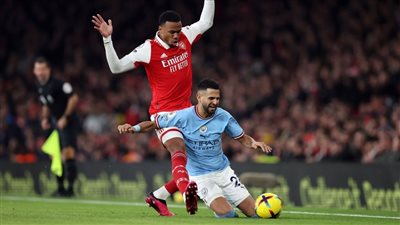 فارق النقاط الآن بين مانشستر سيتي وآرسنال بعد خسارة الجانرز