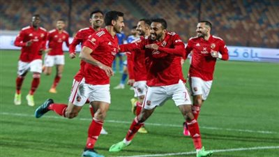 عاجل.. الأهلي يقرر رحيل نجم الفريق بشكل نهائي