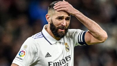 صفقة عملاق السعودية.. تفاصيل وتطورات رحيل بنزيما عن ريال مدريد