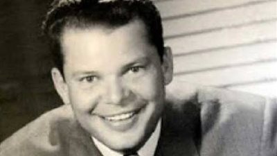 شغل منصب وزير الثقافة ولقبه نجيب محفوظ ب 