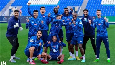 الزعيم ينهي تدريباته قبل السفر إلى الدوحة 