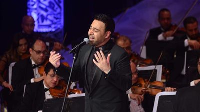 عاصي الحلاني يشعل أجواء مدينة كولن الألمانية بحفل غنائي كبير