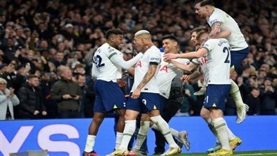 توتنهام يتخطي وست هام ويرتقي للمربع الذهبي في الدوري الإنجليزي