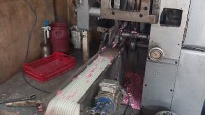 ضبط 40 طن خامات أعلاف و22 طن منظفات صناعية خلال حملات على المصانع بالشرقية