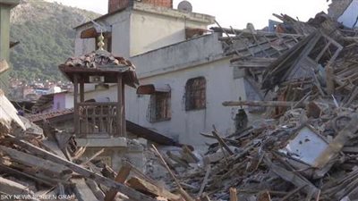 شاهد.. انهيار عدد من المباني في تركيا بعد الهزة الأرضية الأخيرة