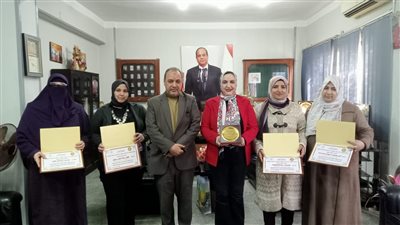 وكيل شباب الدقهلية تلتقي مدير إدارة شباب السنبلاوين ورؤساء الأقسام بالإدارة