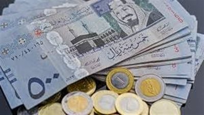 استقرار سعر الجنيه وتراجع الدينار البحريني.. أسعار العملات العربية اليوم أمام الريال السعودي