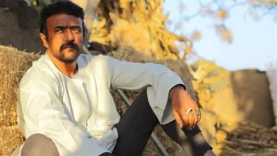 أحمد العوضي يشارك جمهوره كواليس شخصية 