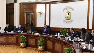 أبرزهم عودة العمل بنظام التوقيت الصيفي.. تعرف على أبرز قرارات الحكومة اليوم