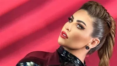 بالفوشيا.. مي سليم تخطف الأنظار في أحدث ظهور لها