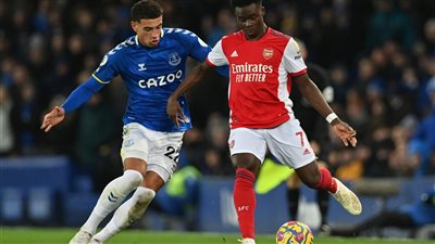 موعد والقناة الناقلة لمباراة آرسنال ضد إيفرتون في الدوري الإنجليزي 2022-2023