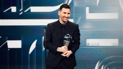 عاجل.. أول تعليق من ميسي بعد فوزه بجائزة أفضل لاعب في العالم