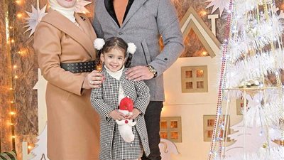 آخر ما كتبته زوجة لقيت وزوجها وابنتهما مصرعهم