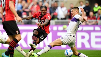 مفاجأة مدوية.. وكيل نجم ميلان يجتمع بمسؤولي ريال مدريد