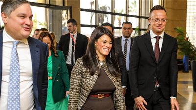  مذكرة تفاهم للتعاون المشترك بين الهيئة العامة للمنطقة الاقتصادية لقناة السويس والوكالة المجرية لترويج للصادرات