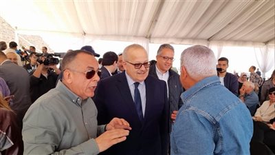 وزير السياحة يشيد بدور الفريق البحثى بجامعة القاهرة المشارك في اكتشاف ممر جديد بالهرم الأكبر