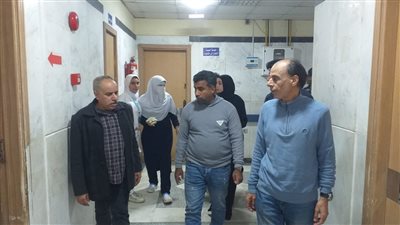 نائبا رئيس مركز ومدينة نبروه يتابعان حالة التسمم بالمستشفى 