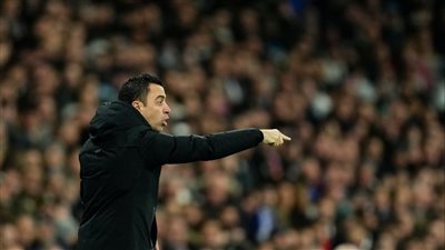 رغم الفوز.. تشافي غير راضي عن أداء برشلونة أمام ريال مدريد