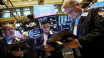 الأسهم الأمريكية تنتعش بفعل تراجع عوائد السندات