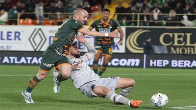 بمشاركة كوكا.. ألانياسبور يتخطي بلدية أسطنبول باشاك شهير في الدوري التركي