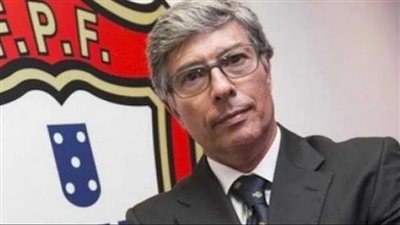 خوفا من تكرار سيناريو كلاتنبرج.. بيريرا يثير أولى أزماته داخل لجنة التحكيم