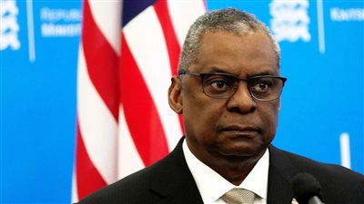 وزير الدفاع الأمريكي يصل العاصمة الأردنية عمان