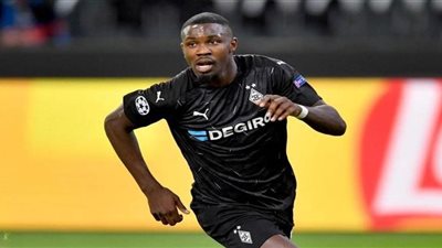 نيوكاسل يونايتد ينافس برشلونة على جوهرة بروسيا مونشنجلادباخ