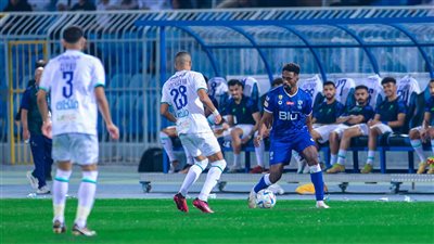 دوري روشن السعودي.. الفتح يحقق فوزا مثيرا على الهلال بثنائية