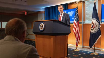 الخارجية الأمريكية: أجرينا عددا من الاتصالات بالسفير الروسي